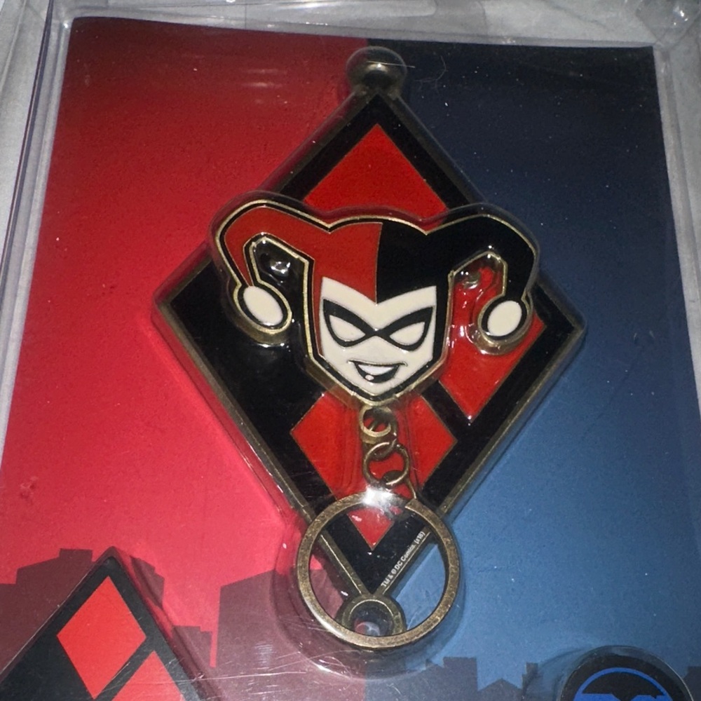 Bioworld Harley Quinn Keychain Holder - Red and Black